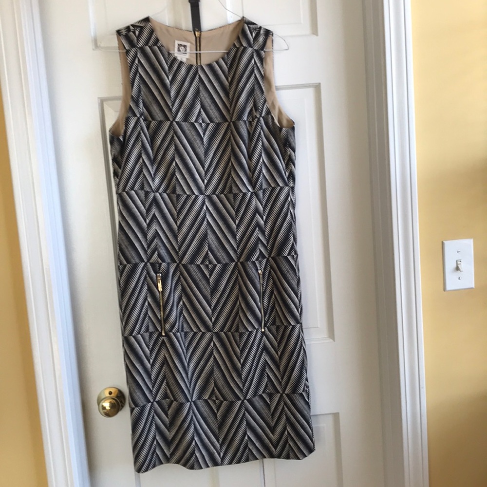 Anne Klein Size 12 Black/Tan Geometric Print Dress